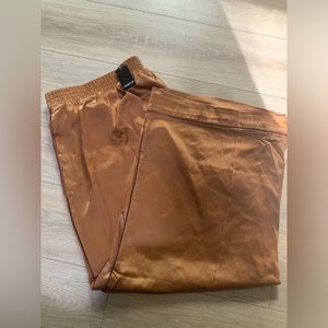 NWT TORRID SATIN PARACHUTE PANTS